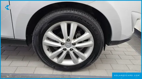 HYUNDAI TUCSON DIESEL 2WD LX20