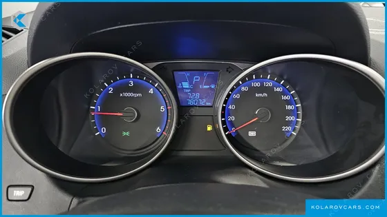 HYUNDAI TUCSON DIESEL 2WD LX20