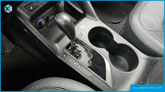HYUNDAI TUCSON DIESEL 2WD LX20