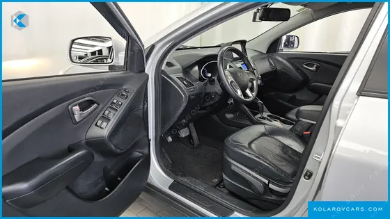 HYUNDAI TUCSON DIESEL 2WD LX20