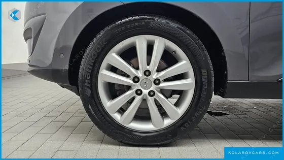 HYUNDAI TUCSON DIESEL 2WD LX20