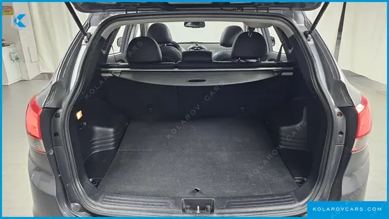 HYUNDAI TUCSON DIESEL 2WD LX20