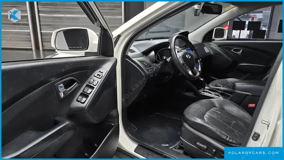 HYUNDAI TUCSON DIESEL 2WD LX20