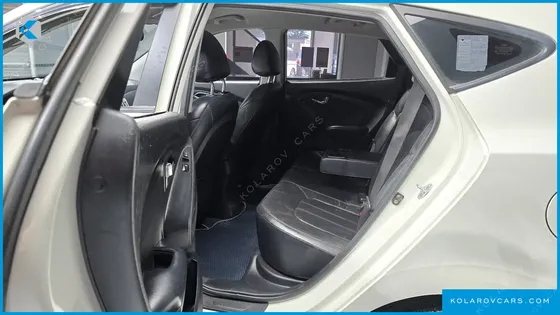 HYUNDAI TUCSON DIESEL 2WD LX20