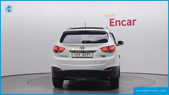 HYUNDAI TUCSON DIESEL 2WD LX20