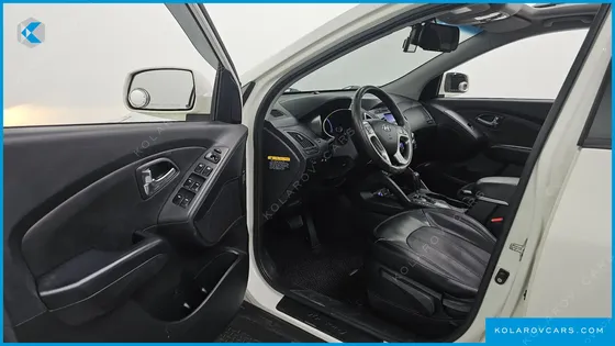 HYUNDAI TUCSON DIESEL 2WD LX20