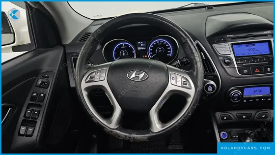 HYUNDAI TUCSON DIESEL 2WD LX20