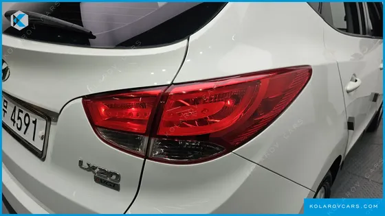 HYUNDAI TUCSON DIESEL 2WD LX20