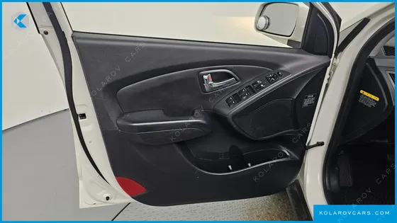 HYUNDAI TUCSON DIESEL 2WD LX20