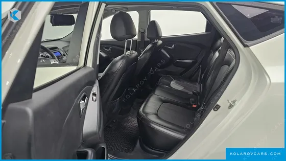 HYUNDAI TUCSON DIESEL 2WD LX20