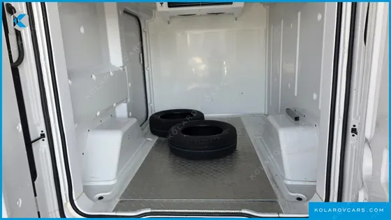 HYUNDAI ST1 CARGO FREEZER CONTAINER