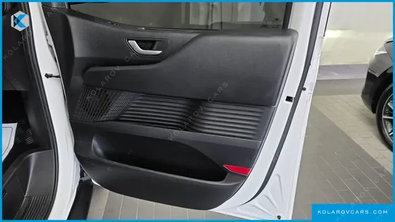 HYUNDAI ST1 CARGO FREEZER CONTAINER