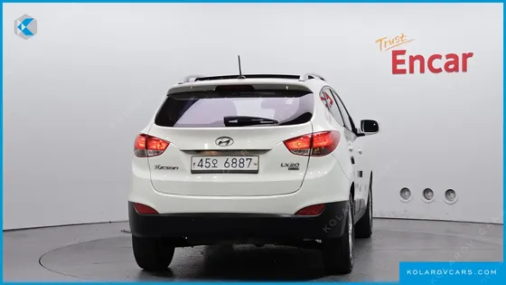 HYUNDAI TUCSON DIESEL 2WD LX20