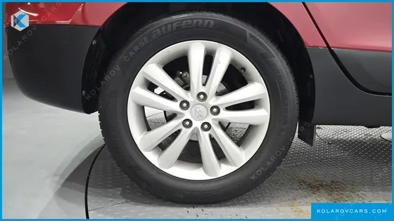 HYUNDAI TUCSON DIESEL 2WD LX20