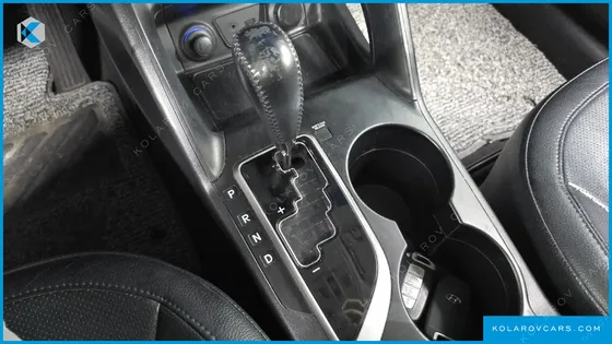 HYUNDAI TUCSON DIESEL 2WD LX20