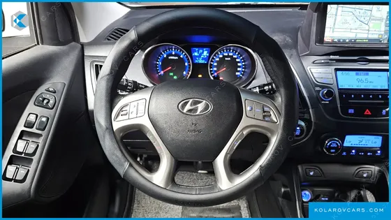 HYUNDAI TUCSON DIESEL 2WD LX20