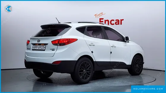 HYUNDAI TUCSON DIESEL 2WD LX20