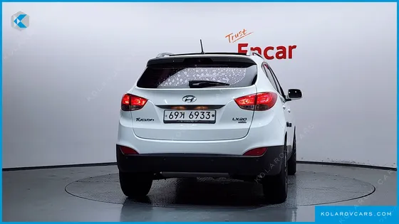 HYUNDAI TUCSON DIESEL 2WD LX20