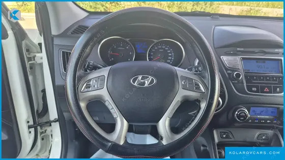 HYUNDAI TUCSON DIESEL 2WD LX20