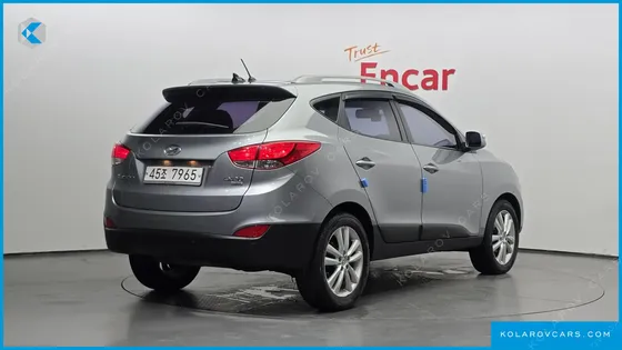 HYUNDAI TUCSON DIESEL 2WD LX20