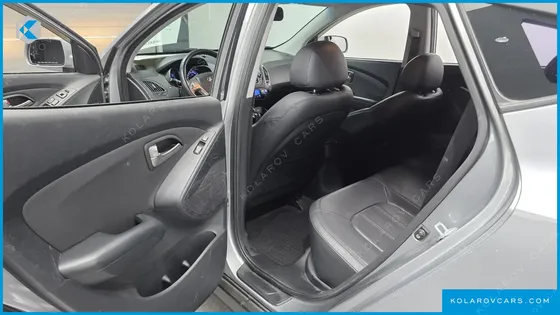 HYUNDAI TUCSON DIESEL 2WD LX20