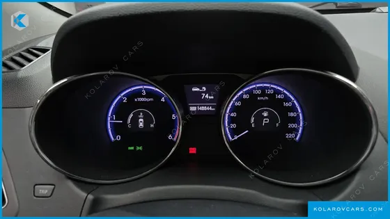 HYUNDAI TUCSON DIESEL 2WD LX20