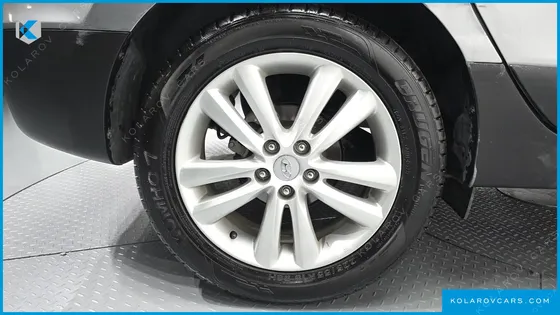 HYUNDAI TUCSON DIESEL 2WD LX20