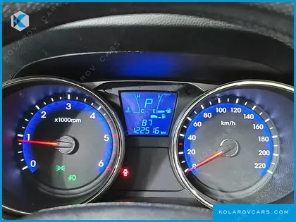 HYUNDAI TUCSON DIESEL 2WD LX20