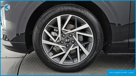 HYUNDAI GRANDEUR 2,5 GASOLINE 2WD