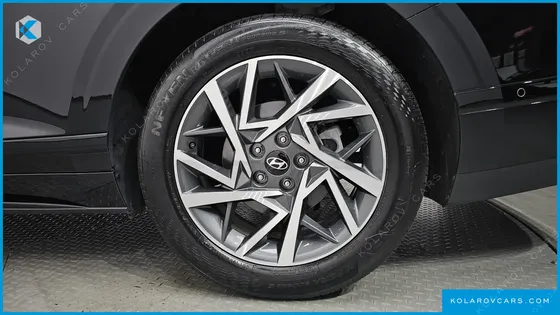 HYUNDAI GRANDEUR 2,5 GASOLINE 2WD