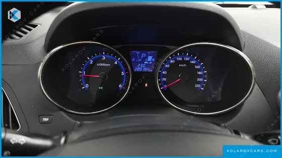 HYUNDAI TUCSON DIESEL 2WD LX20