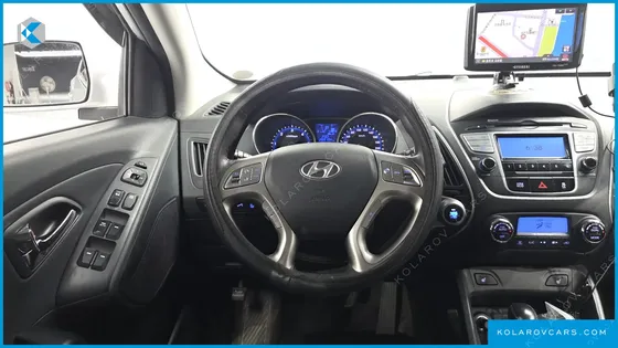 HYUNDAI TUCSON DIESEL 2WD LX20
