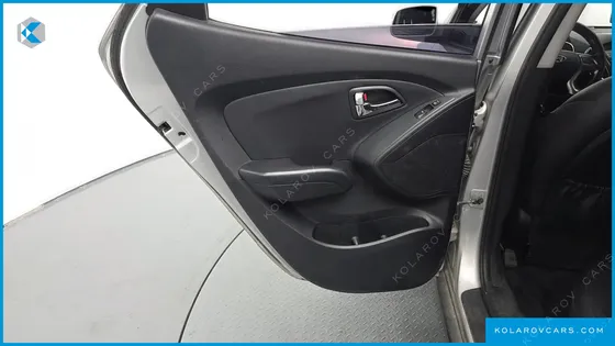 HYUNDAI TUCSON DIESEL 2WD LX20