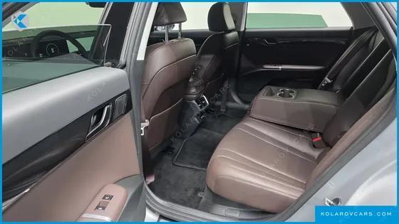 HYUNDAI GRANDEUR 2,5 GASOLINE 2WD