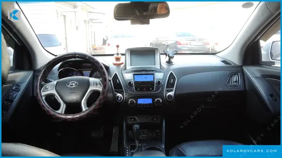 HYUNDAI TUCSON DIESEL 2WD LX20