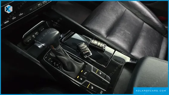 KIA K7 3.0 LPI LUXURY (RENTAL CAR)