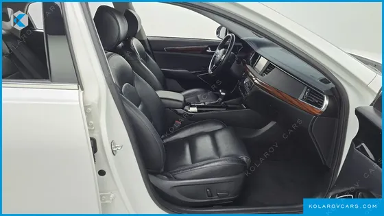 KIA K7 3.0 LPI LUXURY (RENTAL CAR)