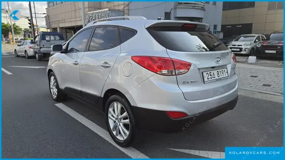 HYUNDAI TUCSON DIESEL 2WD LX20