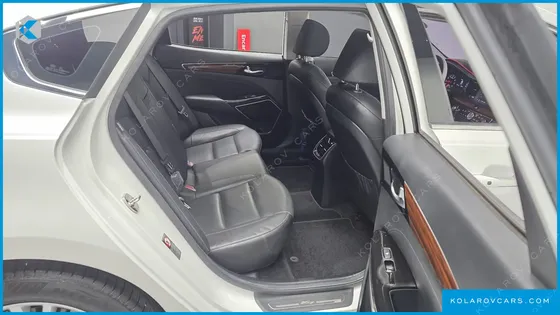 KIA K7 3.0 LPI LUXURY (RENTAL CAR)