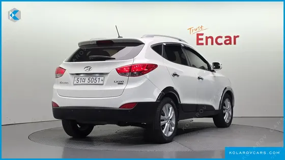 HYUNDAI TUCSON DIESEL 2WD LX20
