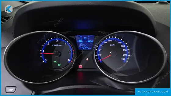 HYUNDAI TUCSON DIESEL 2WD LX20
