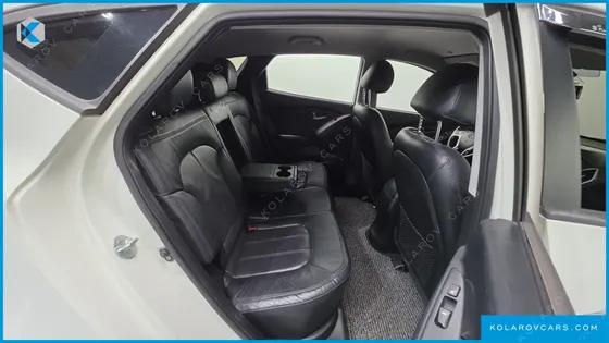 HYUNDAI TUCSON DIESEL 2WD LX20