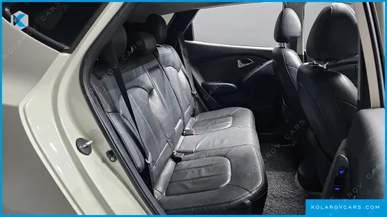 HYUNDAI TUCSON DIESEL 2WD LX20