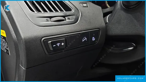 HYUNDAI TUCSON DIESEL 2WD LX20