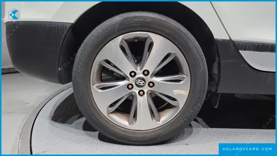 HYUNDAI TUCSON DIESEL 2WD LX20