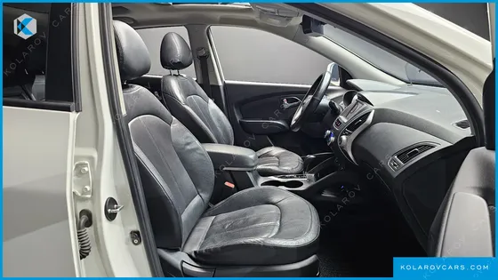 HYUNDAI TUCSON DIESEL 2WD LX20