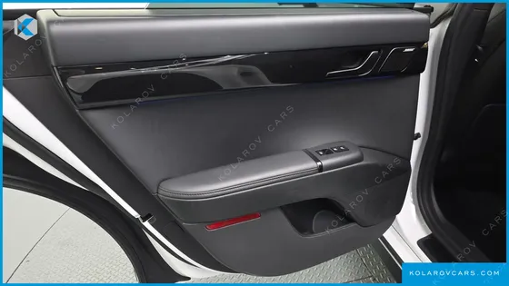 HYUNDAI GRANDEUR 3,5 GASOLINE 4WD