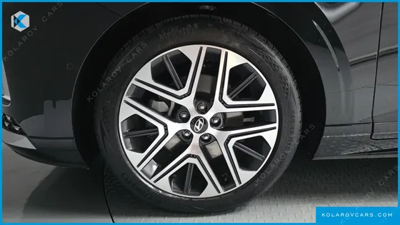 HYUNDAI GRANDEUR 2,5 GASOLINE 2WD