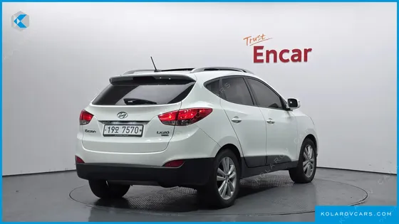 HYUNDAI TUCSON DIESEL 2WD LX20
