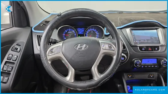 HYUNDAI TUCSON DIESEL 2WD LX20